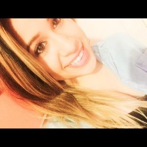 Meet your Posher, Karina