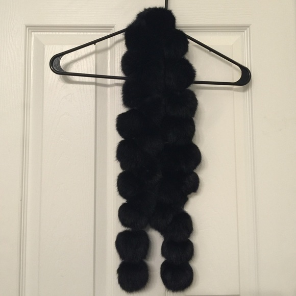 **Scarf - Picture 2 of 2