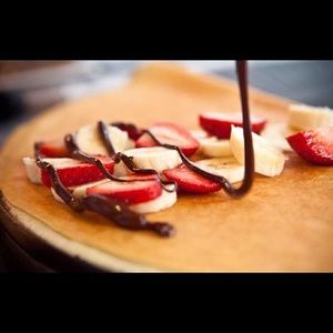 Meet your Posher, Mayeline