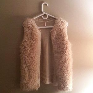 Red camel Faux Fur vest