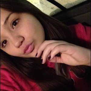 Meet your Posher, Jessenia