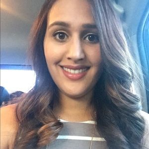 Meet your Posher, Racquel