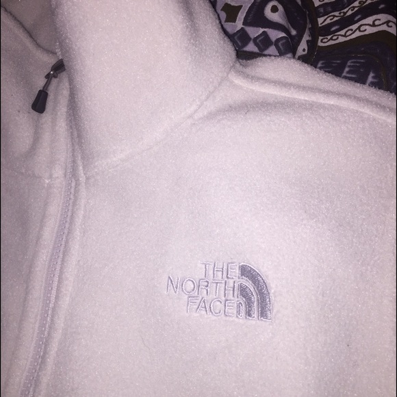 White North Face Fleece Zip Up - Picture 4 of 4