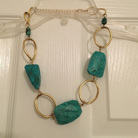 Turquoise and gold link necklace.