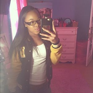 Meet your Posher, Taylor