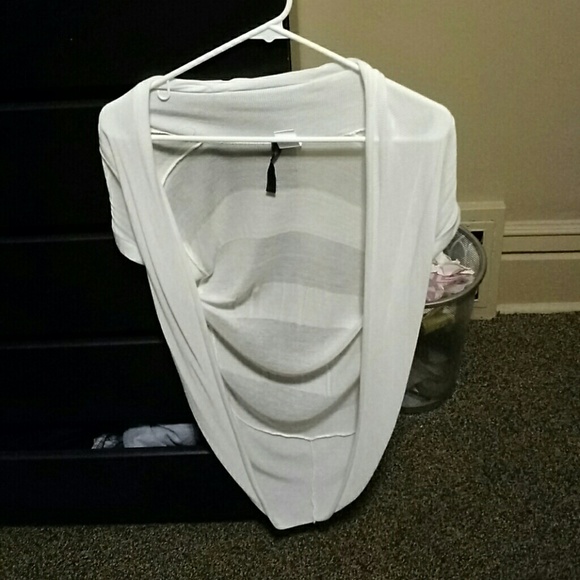 Short sleeved cover up