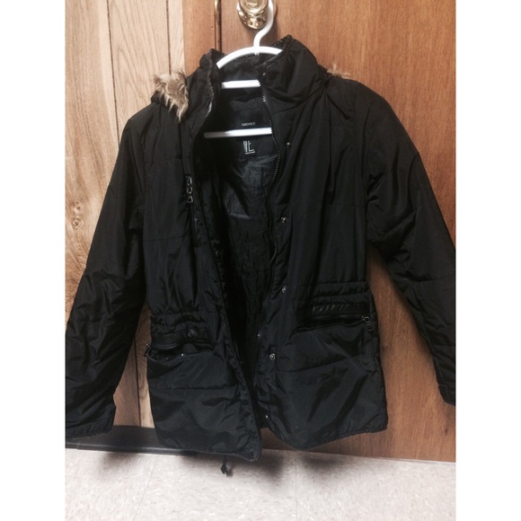 Forever 21 Black parka with fur trim hood
