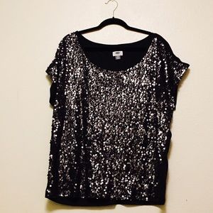 Old navy short sleeve shirt