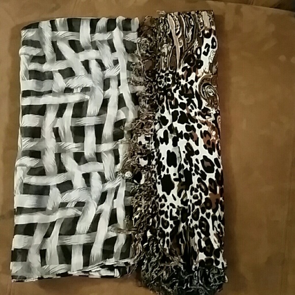 Set of 2 Scarves