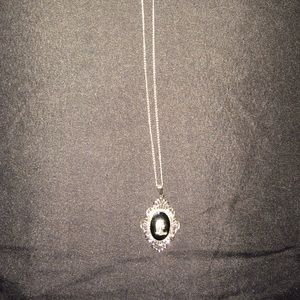 Unique & elegant necklace