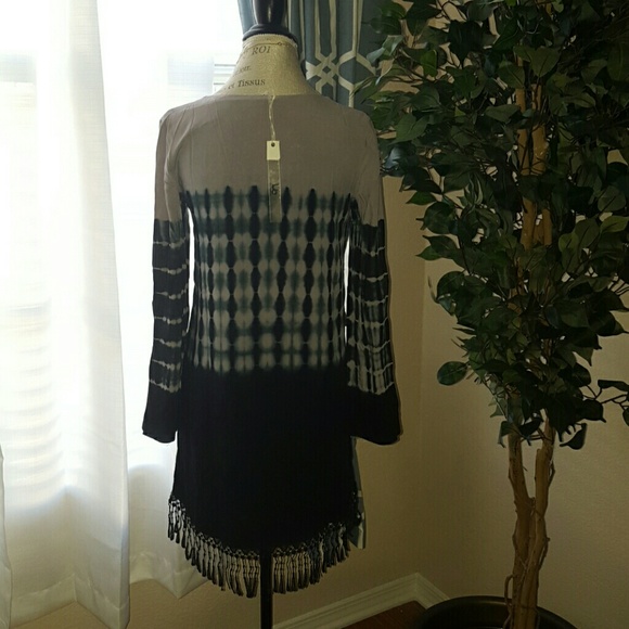HP 🎉Long sleeve woven tie dye dress with fringe. - Picture 3 of 3