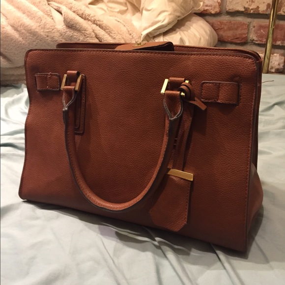 Brown Merona bag with three inside pockets