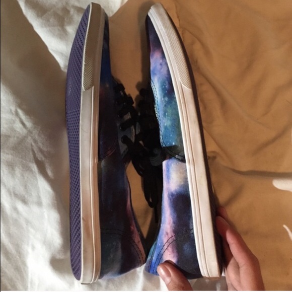 SOLD - Picture 2 of 3