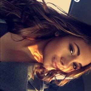 Meet your Posher, Victoria