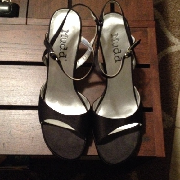 Mudd black formal shoes