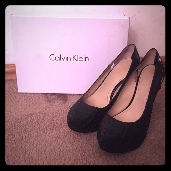 Calvin Klein Evonne fish high heel shoe