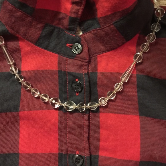 Clear bead necklace