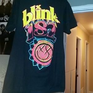 Blink-182 band tee