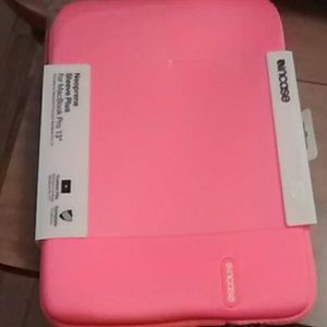 Neoprene Sleeve Plus for MacBook Pro 13