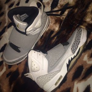 Nike Jordan Son of Mars size 5.5youth