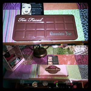 TOO FACED CHOCOLATE BAR , NOT AUTHENTIC