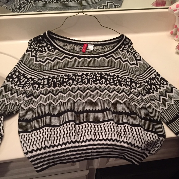 Black and White Sweater!