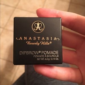 Anastasia dip brow pomade