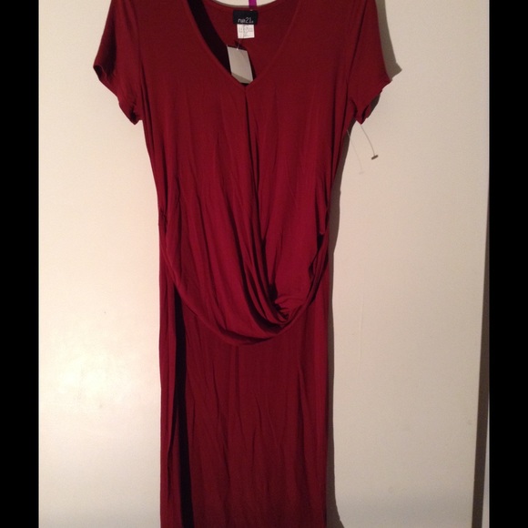 Red Rue 21 Top with Long Back