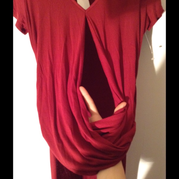 Red Rue 21 Top with Long Back - Picture 3 of 4