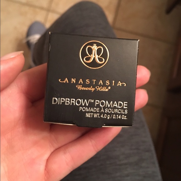 Anastasia dipbrow pomade