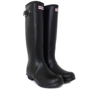❗️❗️ISO❗️❗️ TALL BLACK HUNTER BOOTS