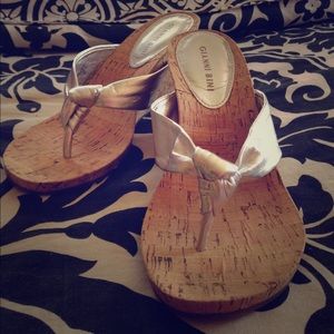 EEUC Gianni Bini Silver Cork Sandal 7.5