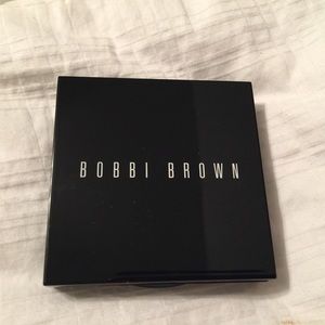 Bobbi Brown Sheer Finish Pressed Powder