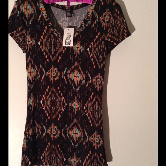 Black mint green and pink Rue 21 Top