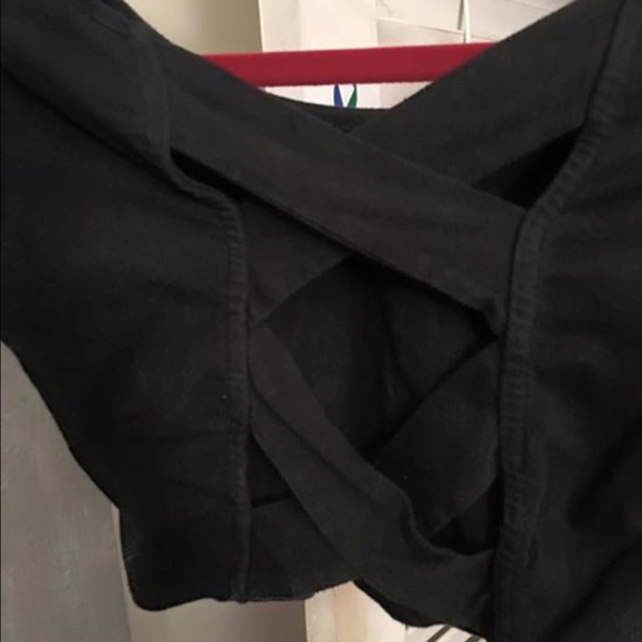 Crop top - Picture 2 of 2