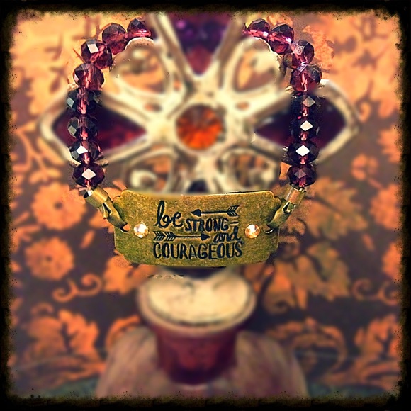 Delicate Inscribed Beaded Bracelet - Picture 3 of 3