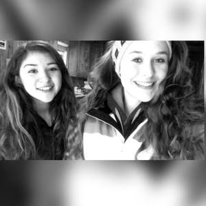 Meet your Posher, Chloe