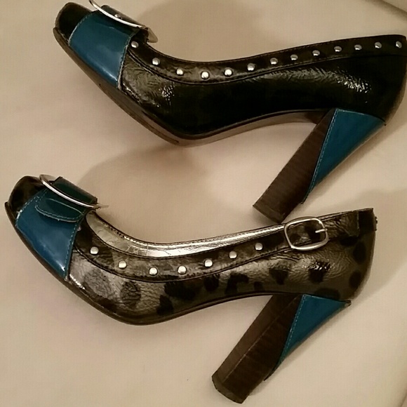 naughty monkey pumps