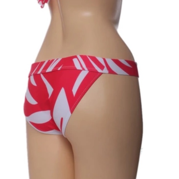 New M bikini swimsuit - Picture 4 of 4