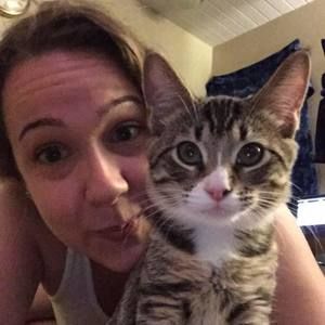 Meet your Posher, Carrie