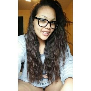 Meet your Posher, Ivory