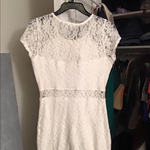 Formal white lace dress - Picture 2 of 3