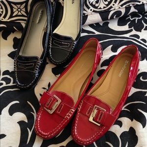 2 pairs!! Naturalizer in red and Merona in black.