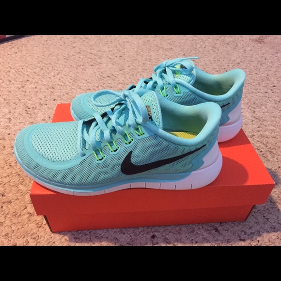 Women's Nike Frees 5.0