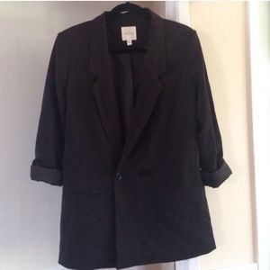 Silent and noise black blazer by UO