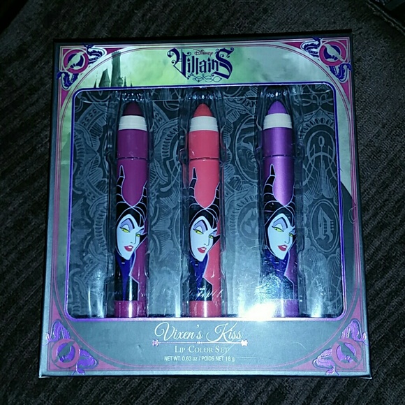 💕VIXEN'S  KISS 💕 LIP  COLOR SET