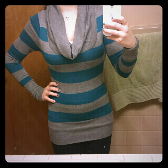 Striped cowl kneck tunic sweater - Picture 1 of 3