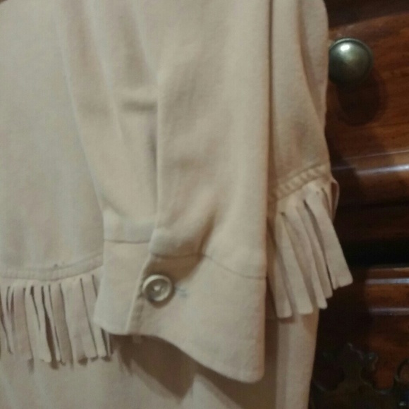 💀  Beige V Neck Fringed Long Sleeve Top sz L - Picture 3 of 3