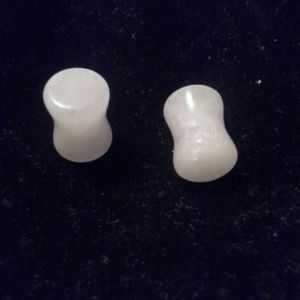 Rose quarts stone plugs, size 0