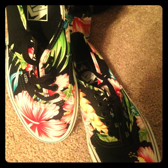 Tropical Print Vans